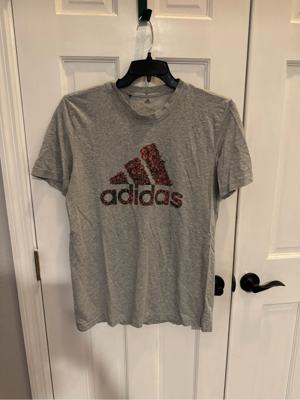 Adidas Floral Logo‎ Graphic T-Shirt Gray Men’s Large Athletic Casual Tee